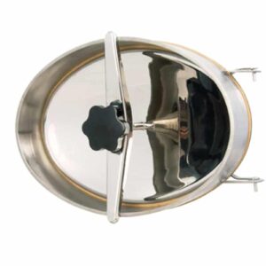 Puerta ovalada para tanques en usos vinícolas A10